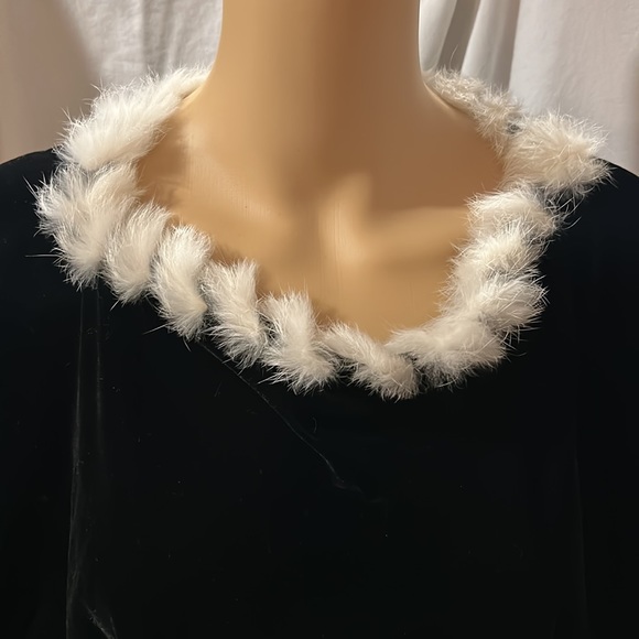 Vintage velvet and rabbit fur shawl. One size - Picture 4 of 6